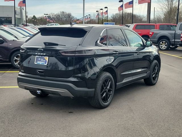 Certified 2024 Ford Edge SEL w/ Convenience Package AWD/4WD image 3