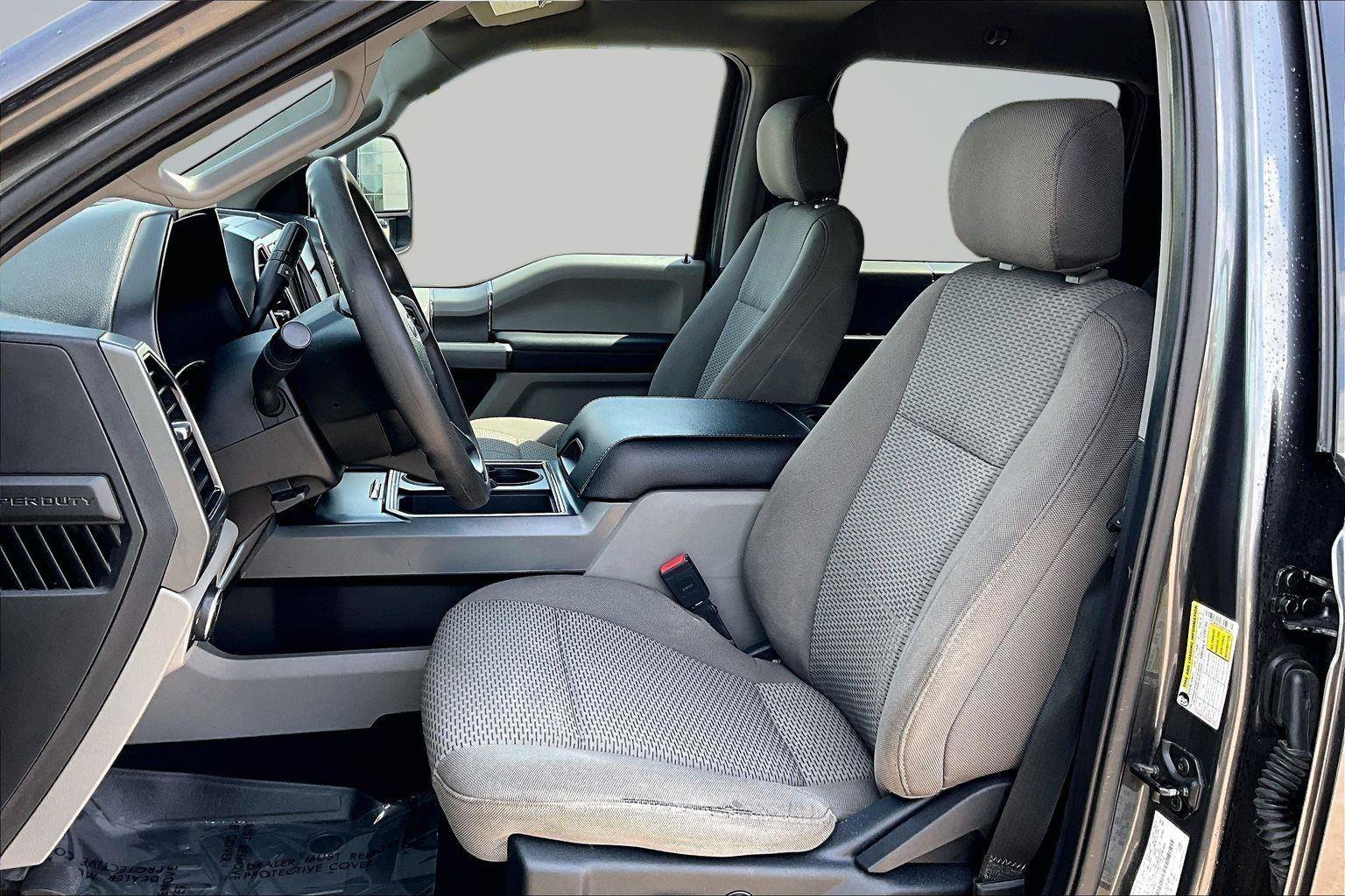 Certified 2020 Ford F250 XLT w/ XLT Premium Package AWD/4WD image 26