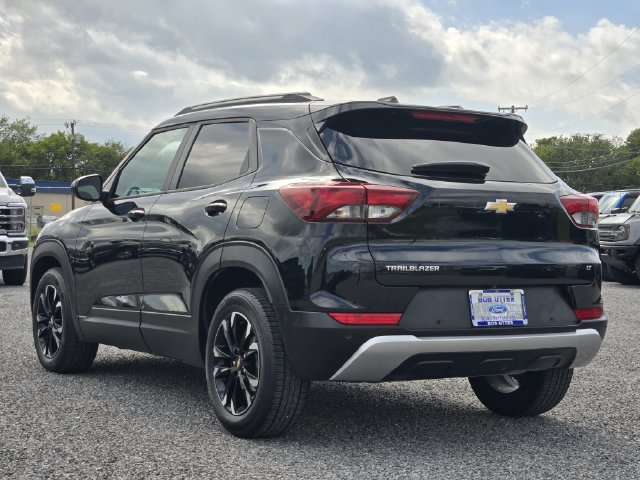 Used 2021 Chevrolet TrailBlazer LT w/ Convenience Package FWD image 5