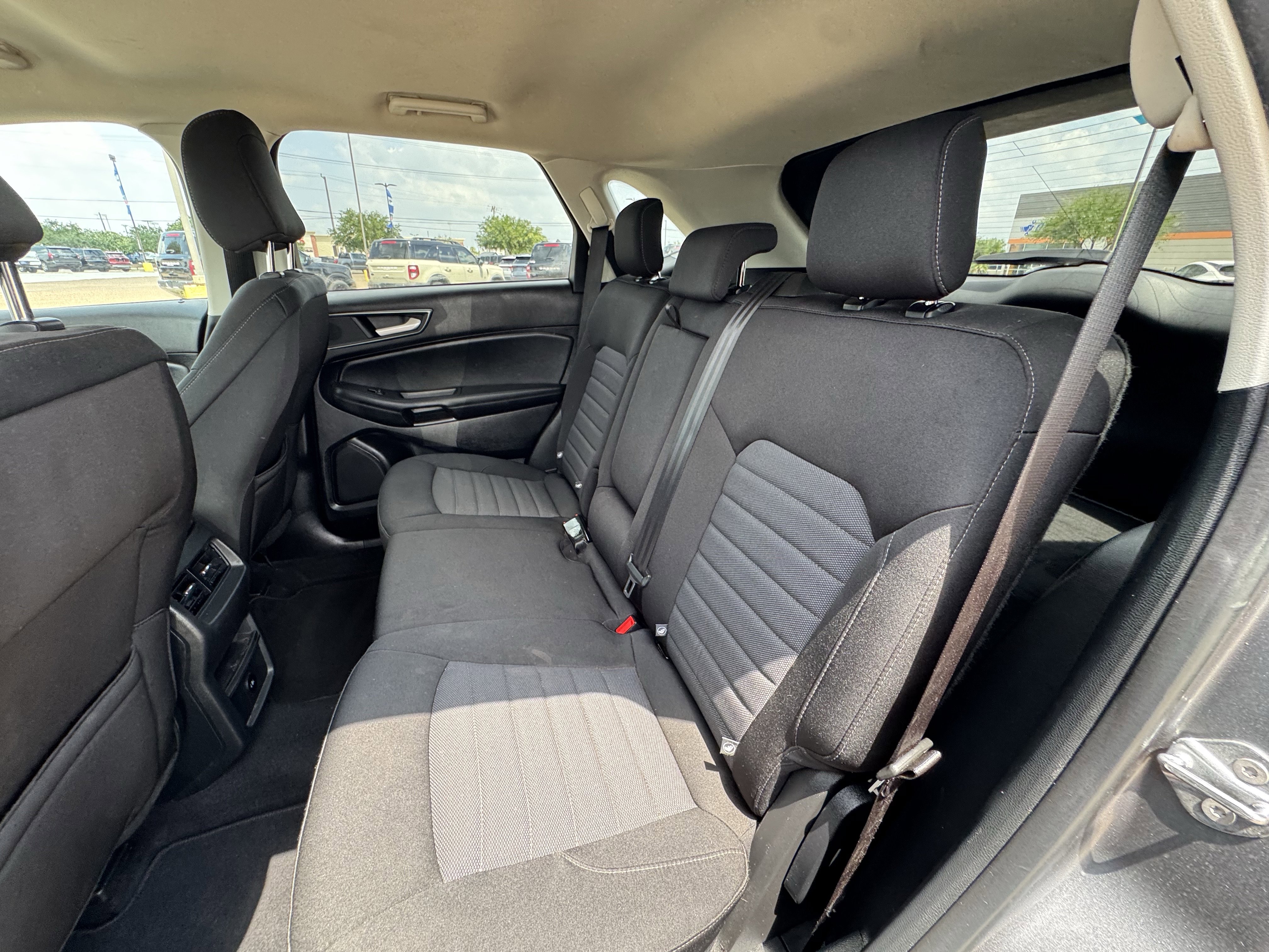 Certified 2024 Ford Edge SE w/ Black Appearance Package AWD/4WD image 28