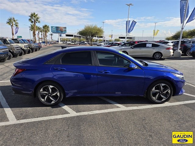 Used 2023 Hyundai Elantra SEL w/ Convenience Package image 6