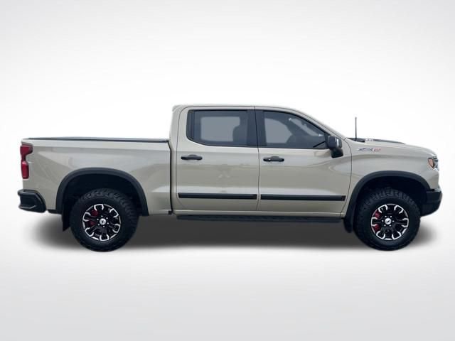 Used 2022 Chevrolet Silverado 1500 ZR2 w/ Technology Package image 11