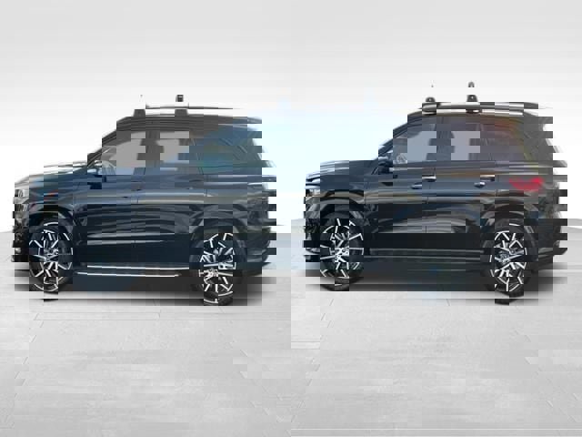 Used 2025 Mercedes-Benz GLS 580 GLS 580 image 2