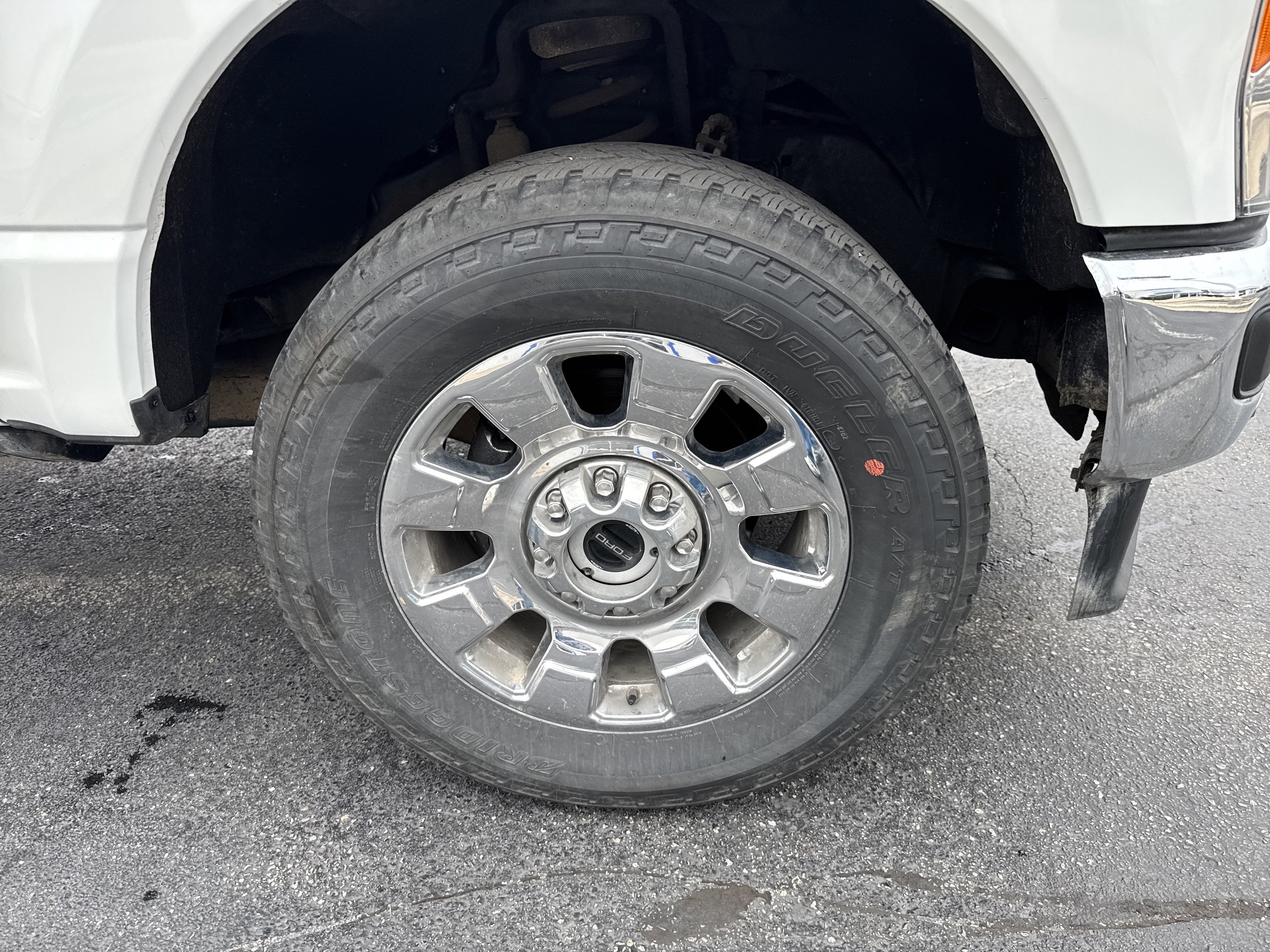 Certified 2023 Ford F350 Lariat w/ Lariat Ultimate Package image 6