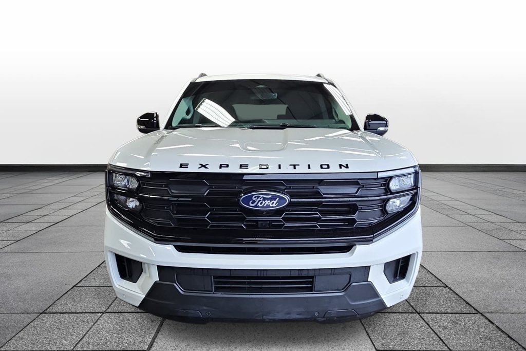 Certified 2026 Ford Expedition Active AWD/4WD image 2