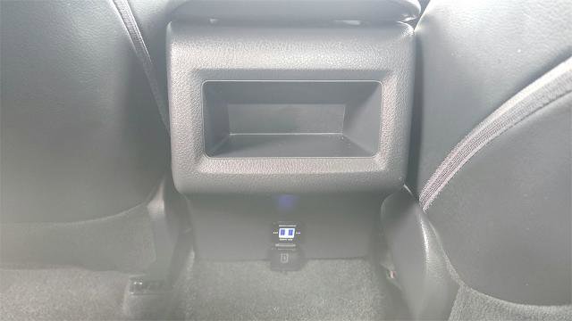 Used 2024 Toyota Camry SE image 26