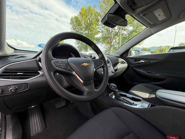 Used 2025 Chevrolet Malibu LT FWD image 12
