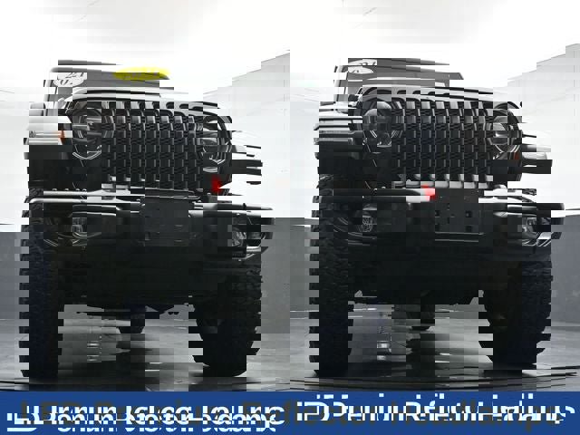Used 2021 Jeep Wrangler Unlimited Rubicon w/ Dual Top Group AWD/4WD image 34