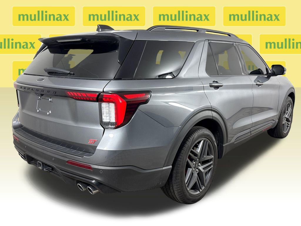 Certified 2025 Ford Explorer ST image 6