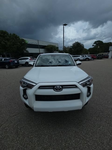 Used 2023 Toyota 4Runner SR5 Premium w/ Moonroof Package RWD image 3