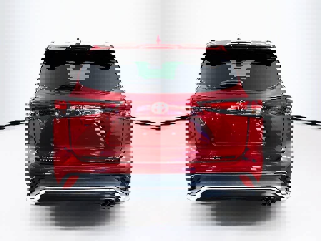 Used 2022 Toyota Highlander XSE image 5