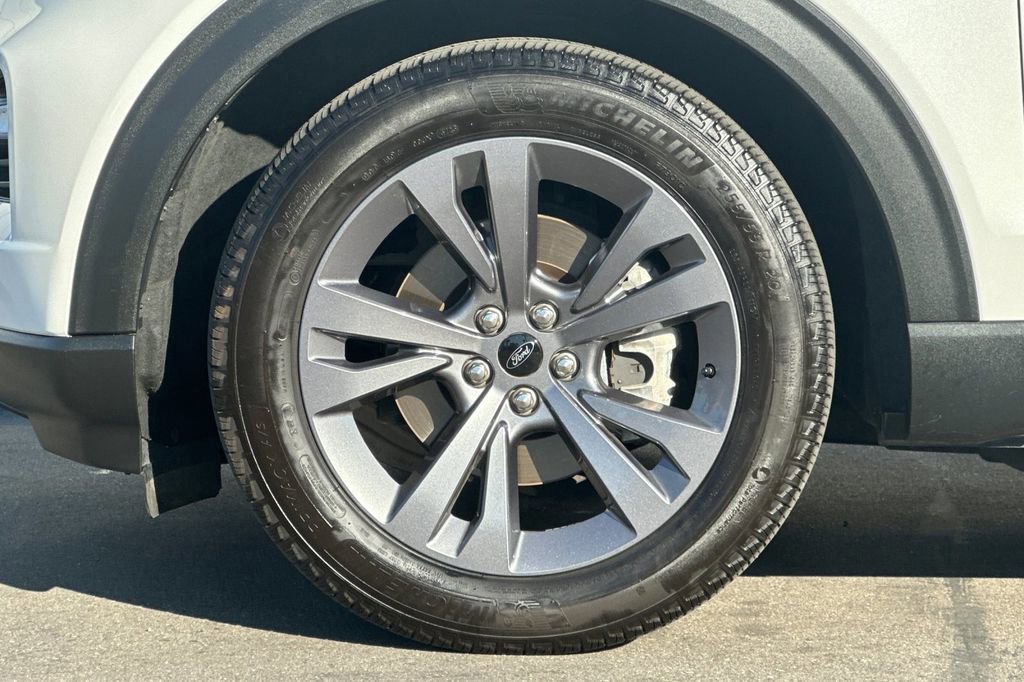 Certified 2023 Ford Explorer XLT w/ Equipment Group 202A image 31