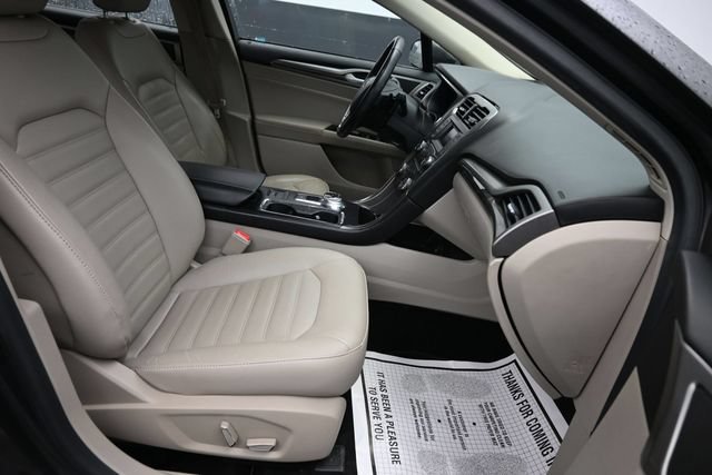 Certified 2017 Ford Fusion SE FWD image 8