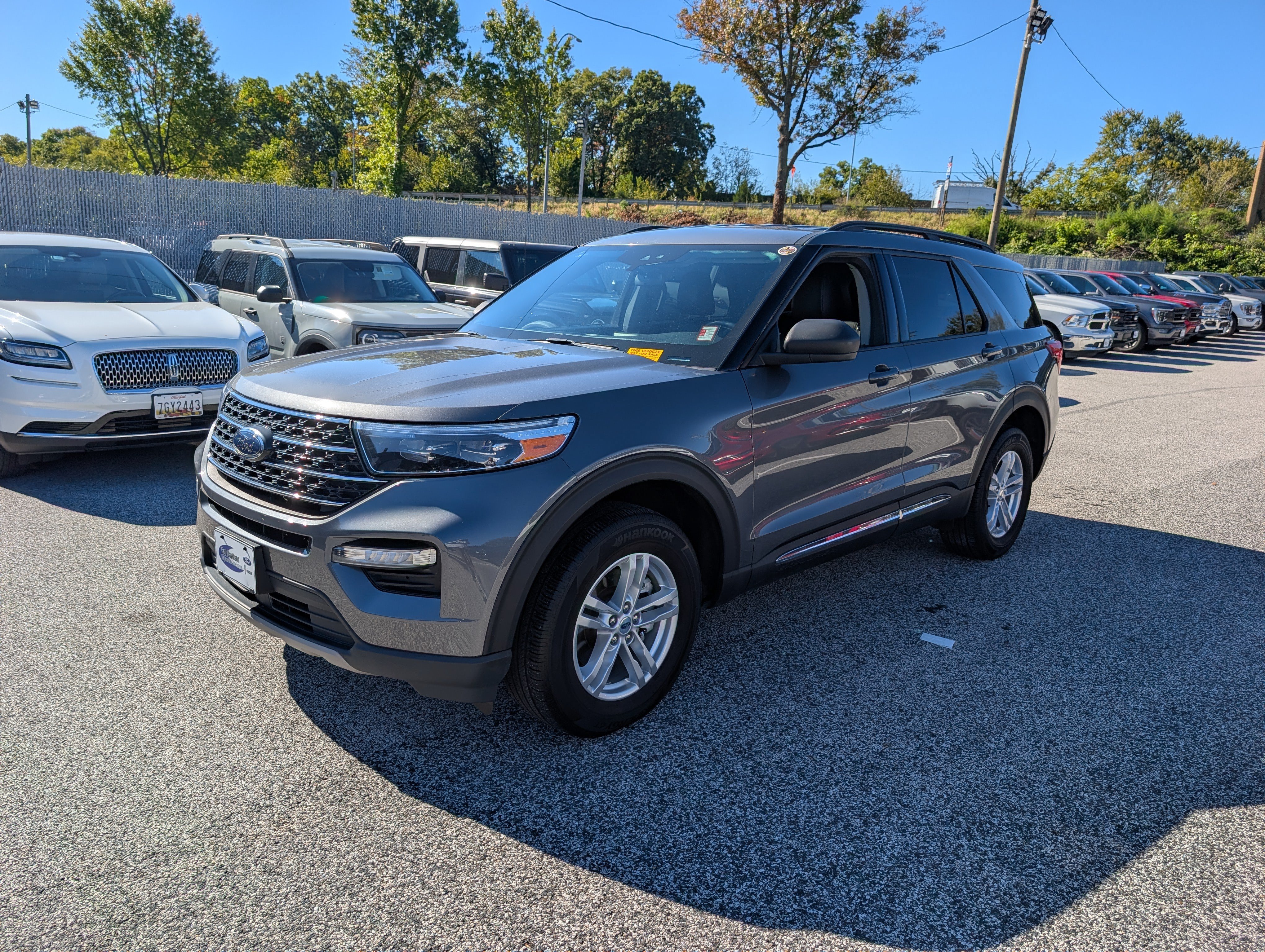 Certified 2023 Ford Explorer XLT w/ Equipment Group 202A AWD/4WD image 2