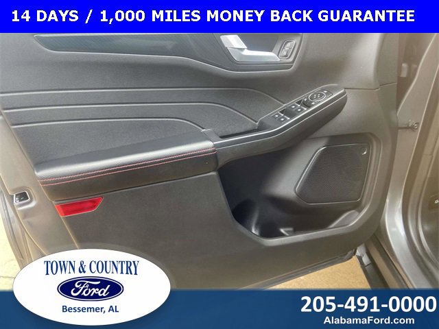 Certified 2023 Ford Escape ST-Line w/ Tech Pack #1 image 16