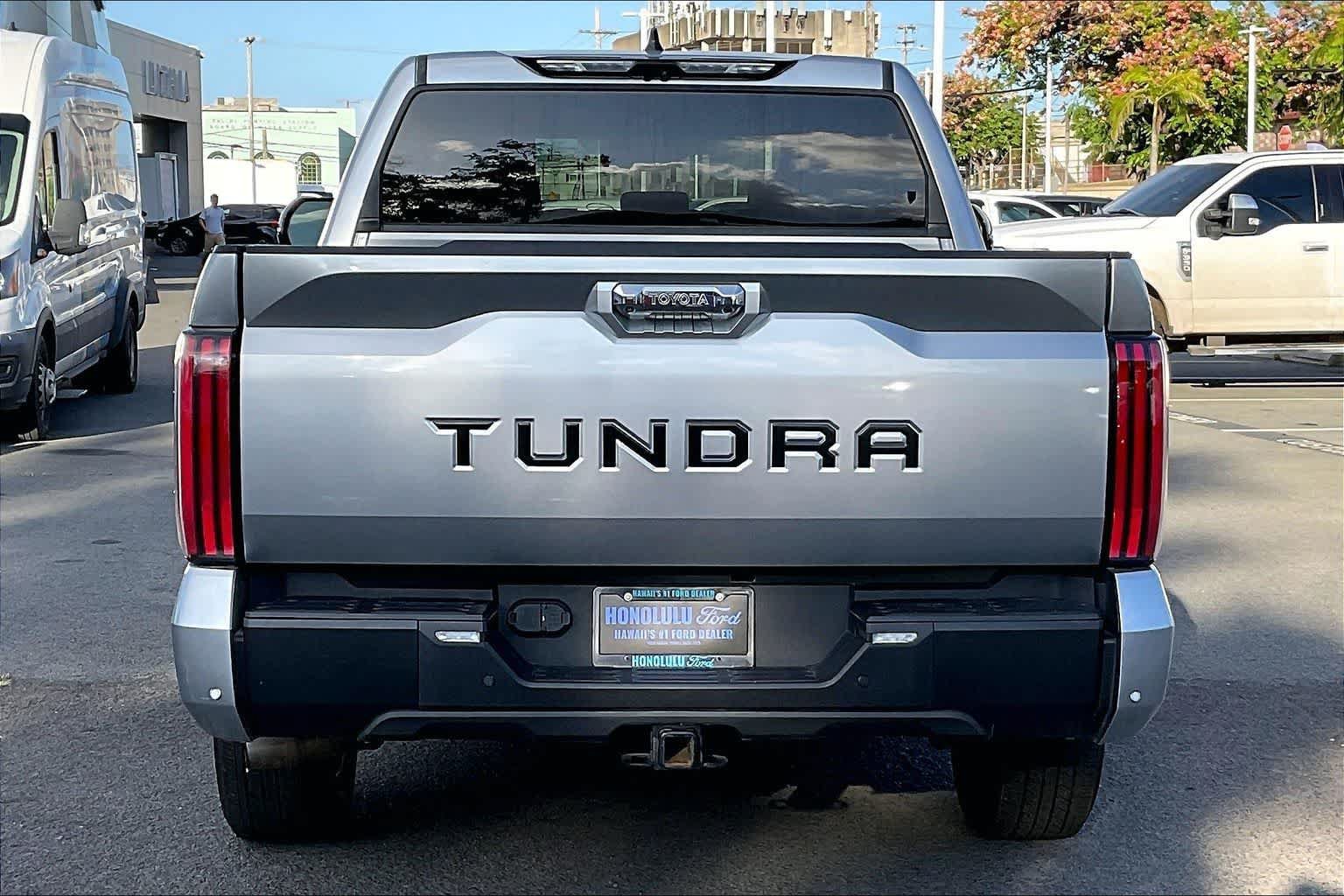 Used 2023 Toyota Tundra Limited AWD/4WD image 5