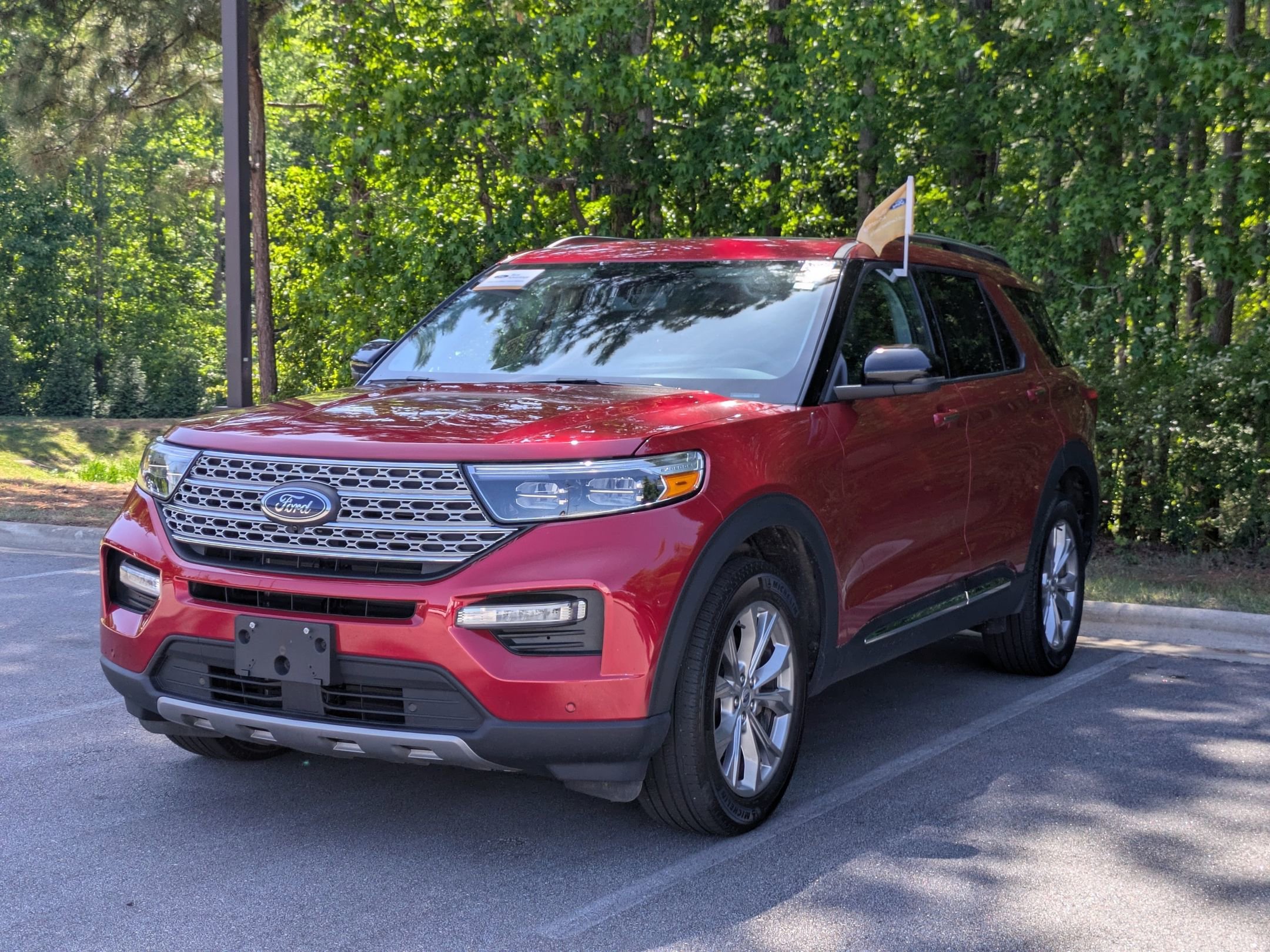 Certified 2024 Ford Explorer Limited w/ Limited Technology Package AWD/4WD image 6