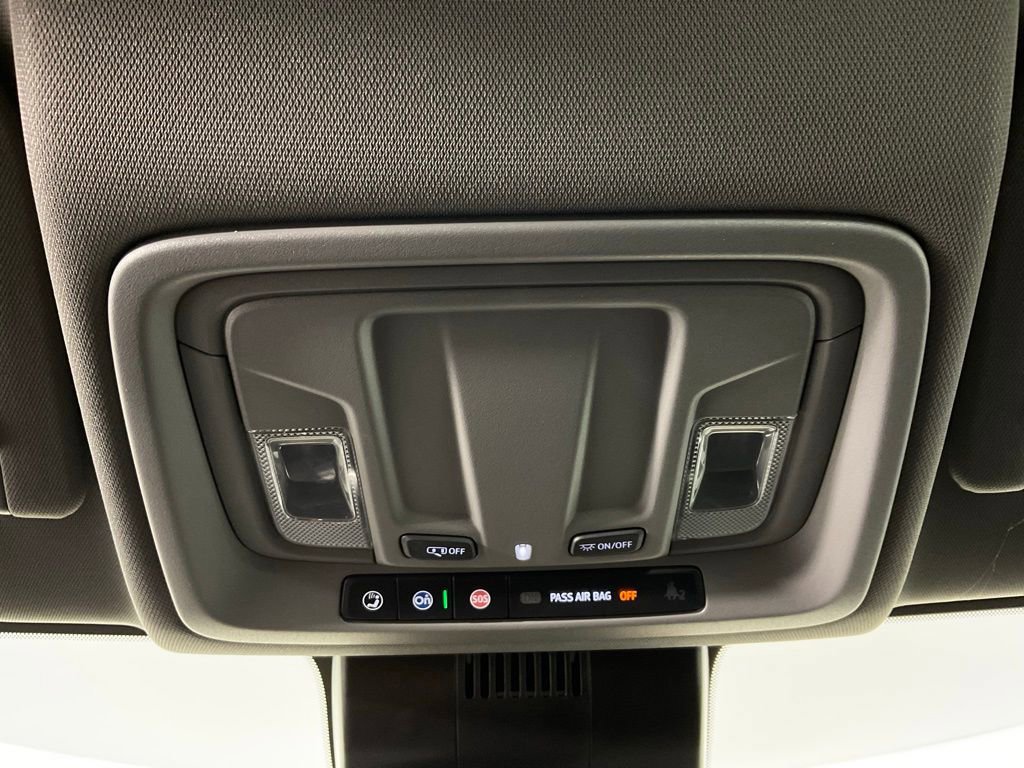 Used 2024 Chevrolet Silverado 1500 Custom image 20