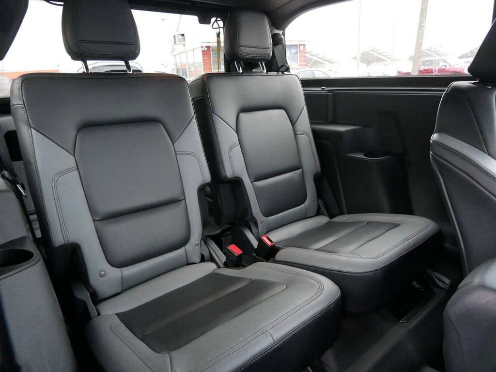 Certified 2024 Ford Bronco Black Diamond image 9