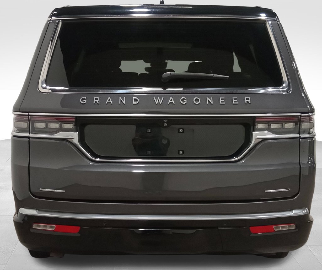 Used 2022 Jeep Grand Wagoneer Series I AWD/4WD image 4