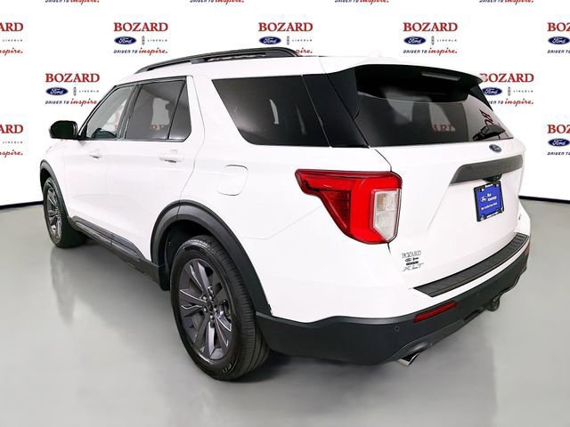 Certified 2022 Ford Explorer XLT w/ Equipment Group 202A image 3