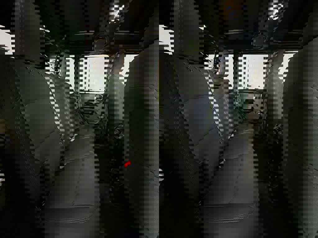 Used 2021 Jeep Wrangler Unlimited Sport image 30