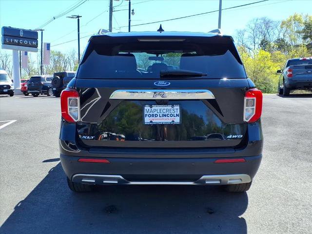 Certified 2023 Ford Explorer XLT w/ Equipment Group 202A AWD/4WD image 4