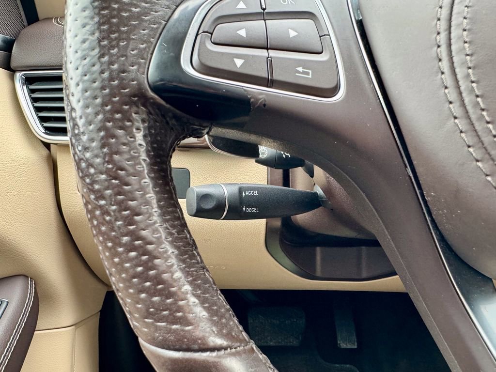 Used 2018 Mercedes-Benz GLS 450 4MATIC image 34