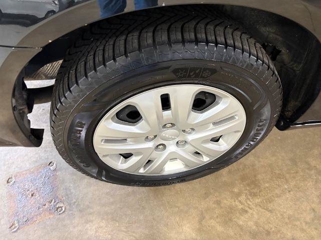 Used 2020 Dodge Grand Caravan SE FWD image 27