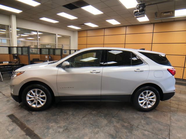 Used 2018 Chevrolet Equinox LT image 2
