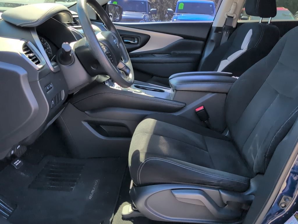Used 2019 Nissan Murano S image 8