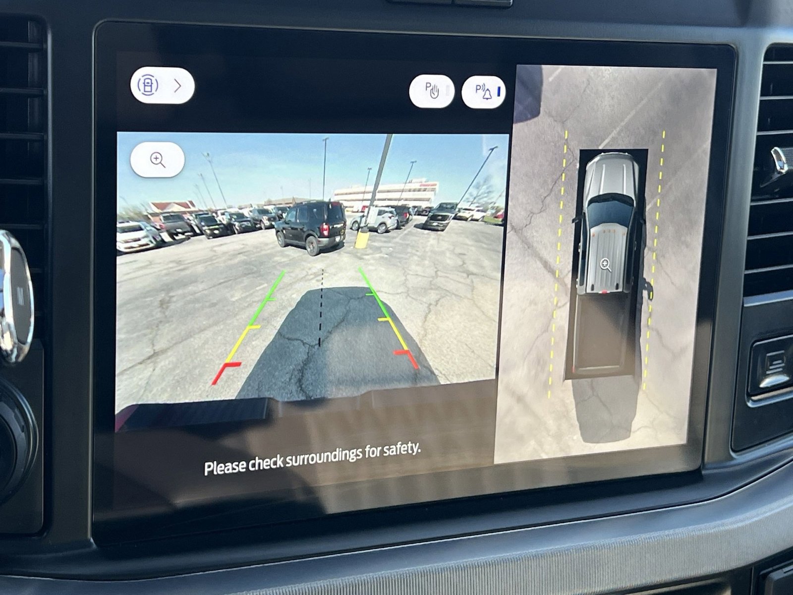 Certified 2025 Ford F450 Platinum w/ Platinum Plus Package image 19