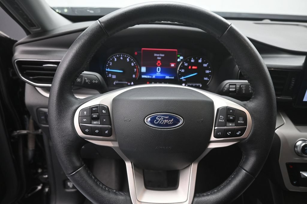 Certified 2023 Ford Explorer XLT w/ Equipment Group 202A RWD image 30