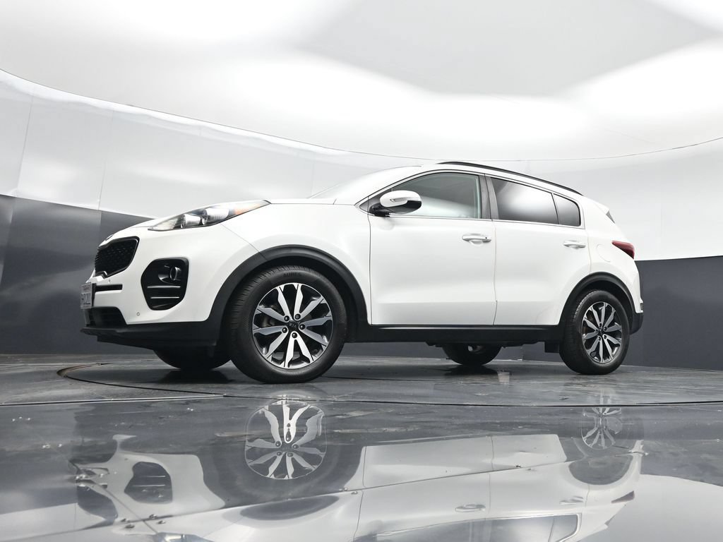 Used 2018 Kia Sportage EX w/ EX Technology Package FWD image 45
