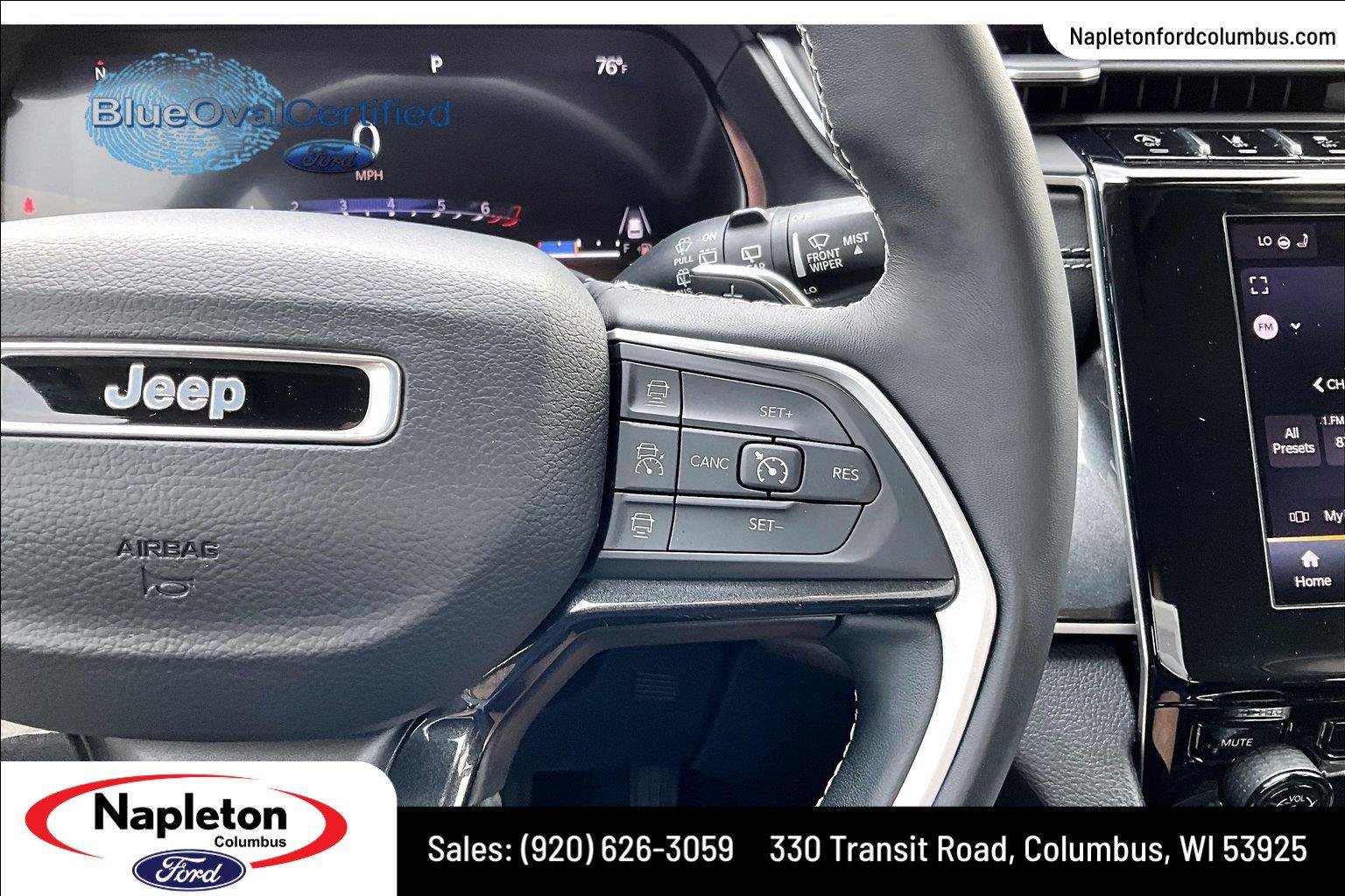 Used 2022 Jeep Grand Cherokee Laredo w/ Luxury Tech Group I AWD/4WD image 20