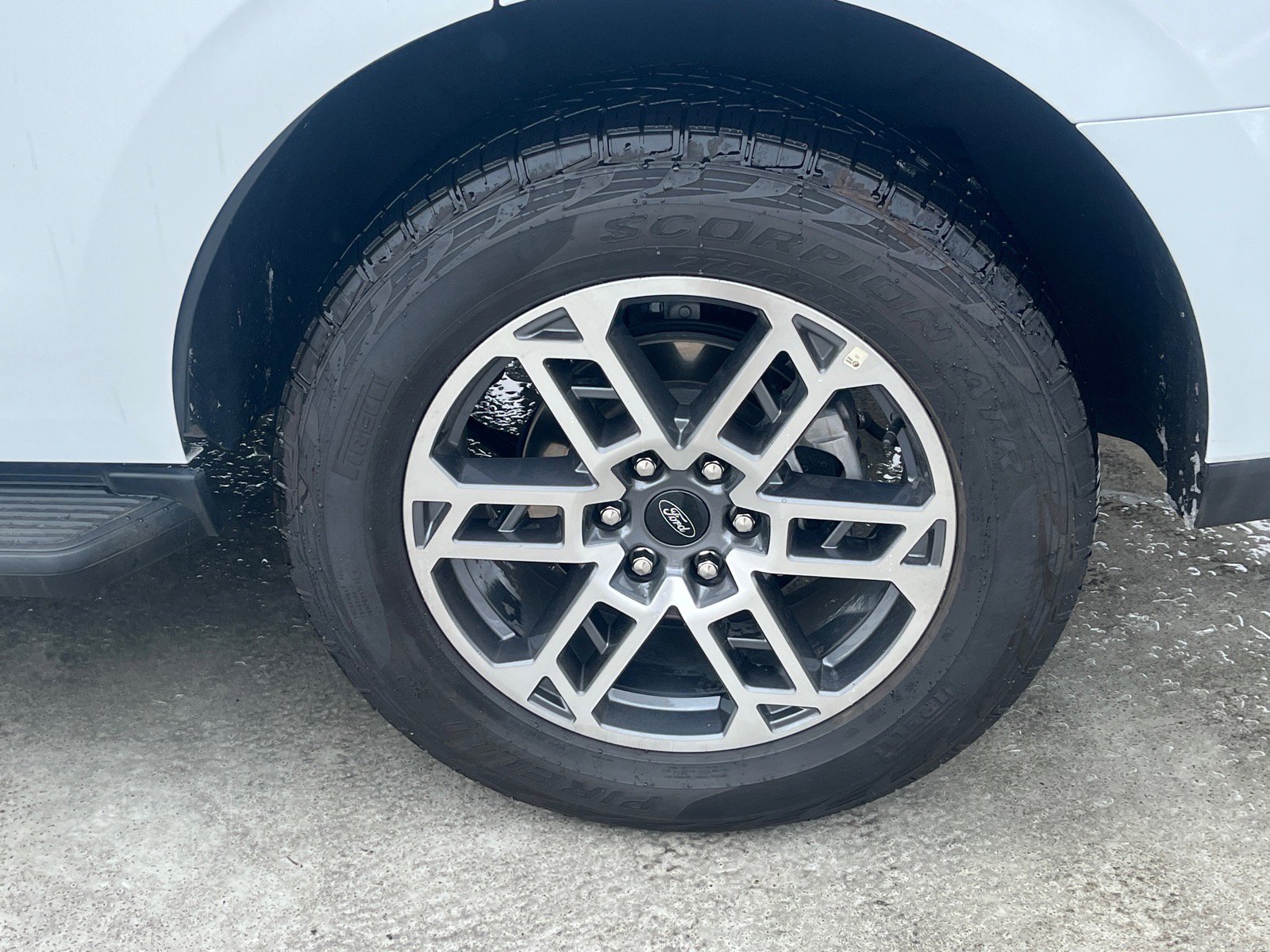 Certified 2025 Ford Expedition Active image 21