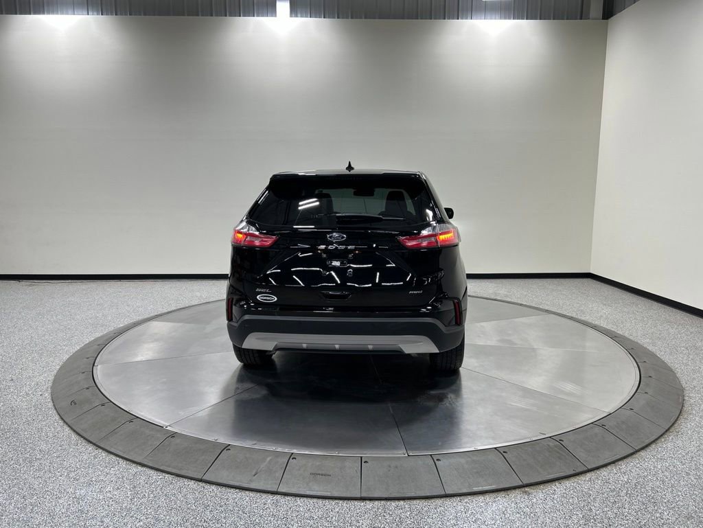 Certified 2024 Ford Edge SEL w/ Convenience Package AWD/4WD image 7