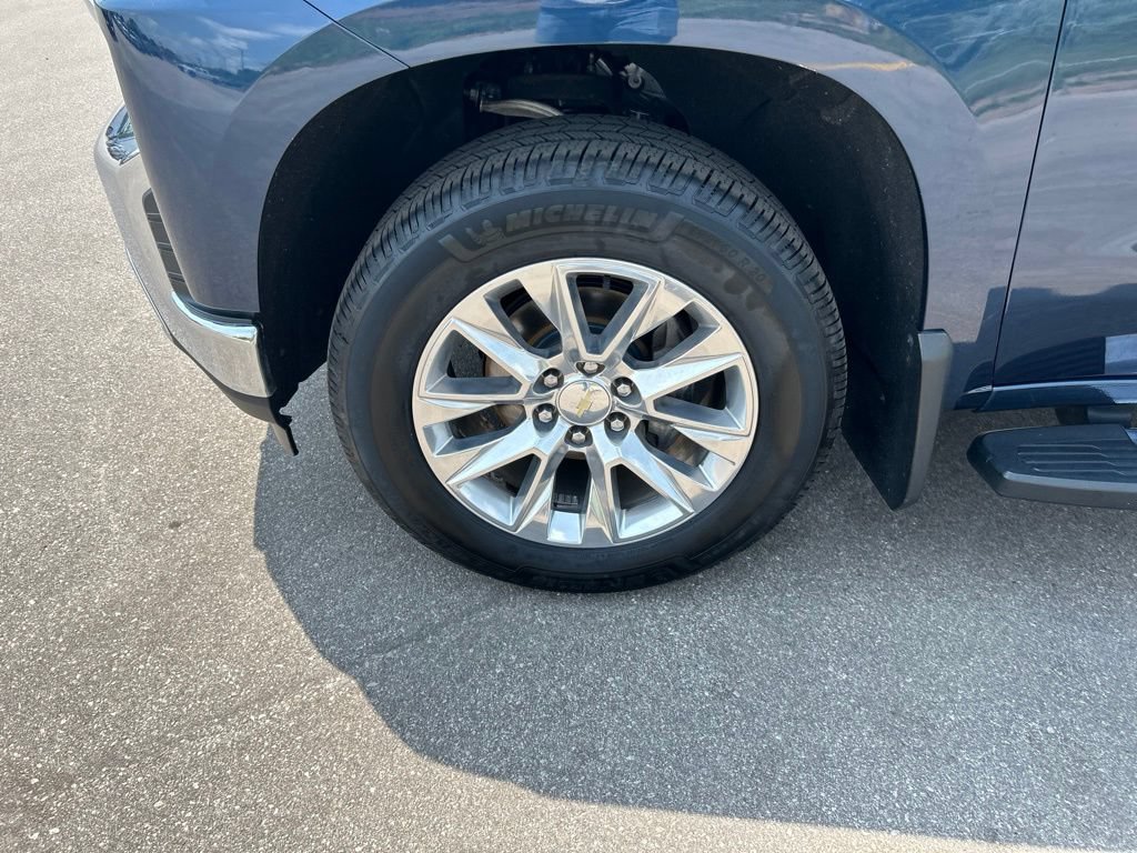 Used 2019 Chevrolet Silverado 1500 LTZ w/ LTZ Premium Package AWD/4WD image 32