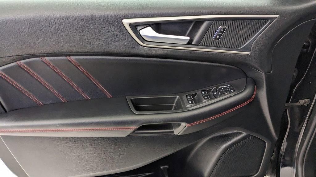 Certified 2024 Ford Edge ST-Line image 26