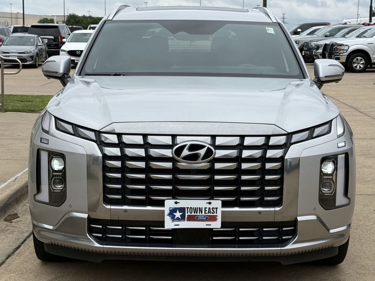 Used 2023 Hyundai Palisade Calligraphy w/ Cargo Package FWD image 7