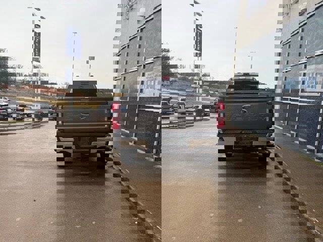 Certified 2023 Ford F350 Lariat w/ Chrome Package image 4