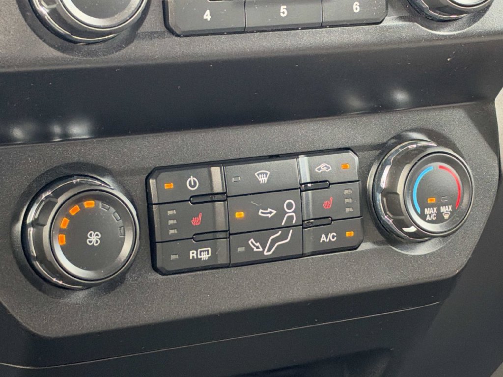 Certified 2021 Ford F250 XLT w/ XLT Premium Package AWD/4WD image 16