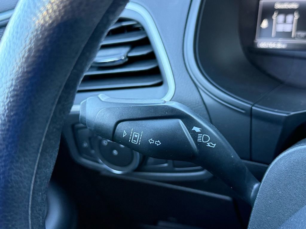 Certified 2022 Ford Edge SE w/ Black Appearance Package image 20