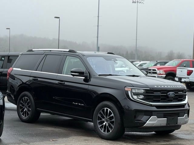 Certified 2025 Ford Expedition Platinum image 12