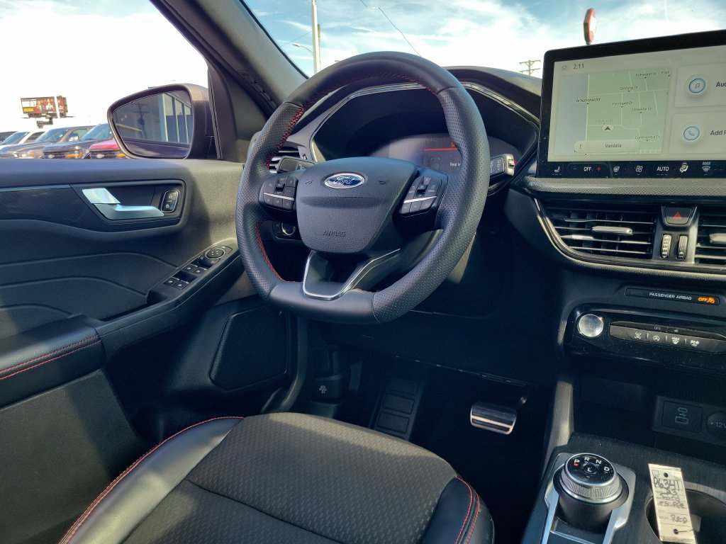 Certified 2023 Ford Escape ST-Line w/ Tech Pack #1 AWD/4WD image 13