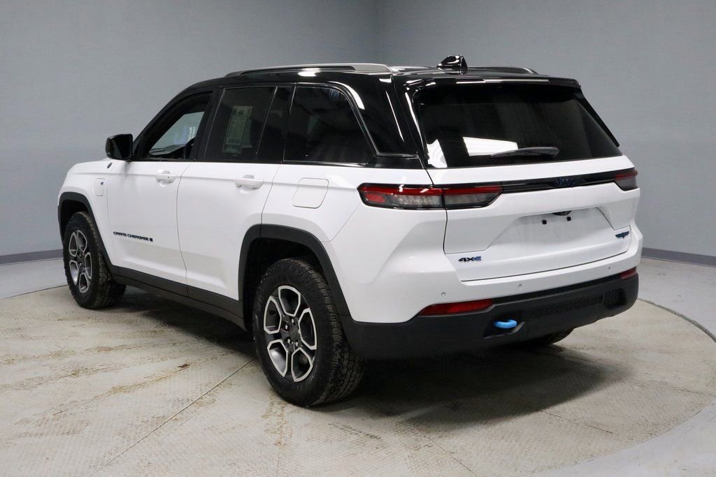 Used 2022 Jeep Grand Cherokee Trailhawk image 3