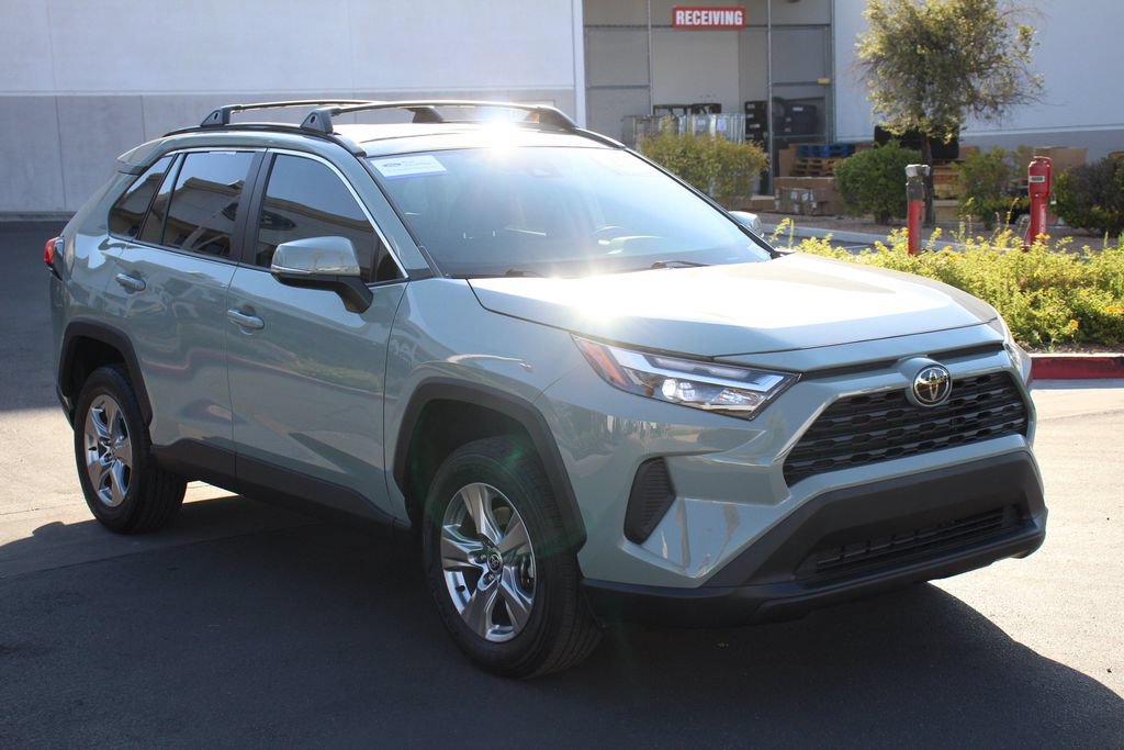 Used 2023 Toyota RAV4 XLE AWD/4WD image 11