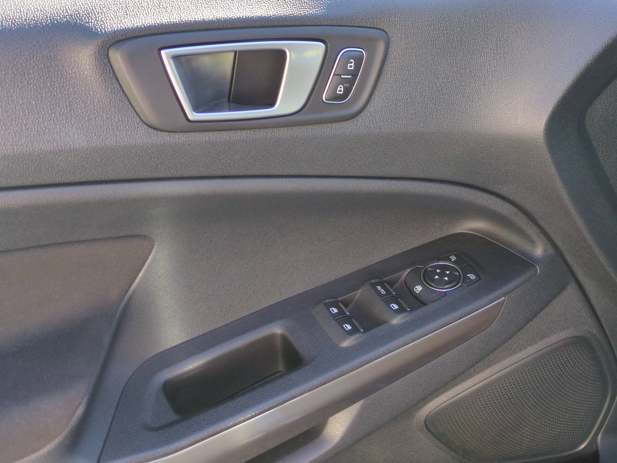 Certified 2019 Ford EcoSport SE FWD image 12