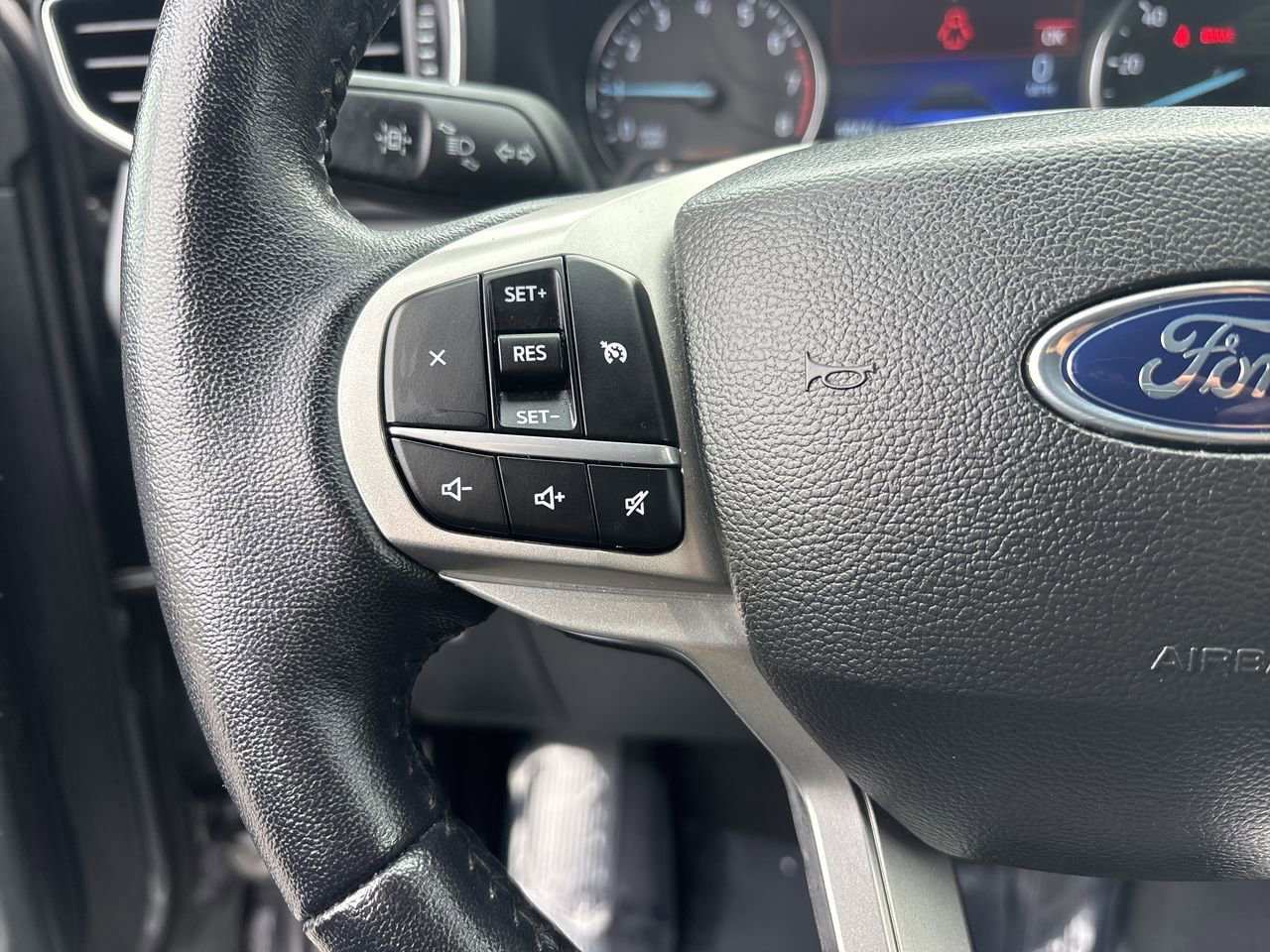 Certified 2023 Ford Explorer XLT w/ Equipment Group 202A image 28