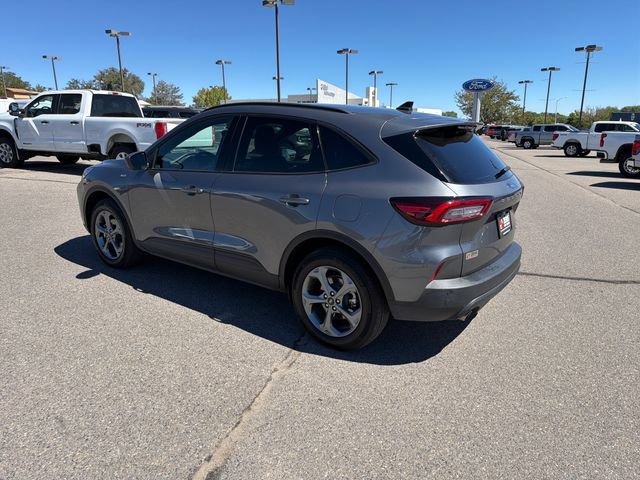 Certified 2025 Ford Escape ST-Line AWD/4WD image 3